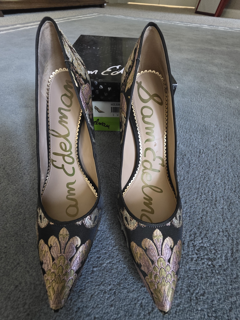 Sam Edelman Hazel Black Floral Jacquard Pointed-Toe Pumps - Black/Multi - Picture 4 of 9